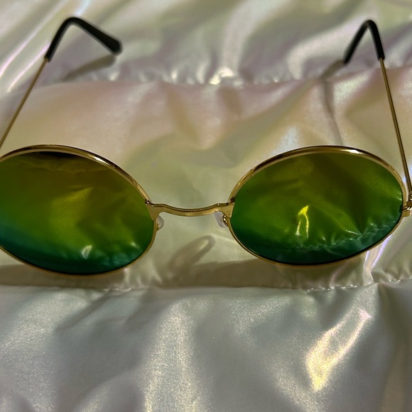 Retro 1990s Fashion Oval Mirrored Flat Lens Unisex Sunglasses - Picture 9 of 9